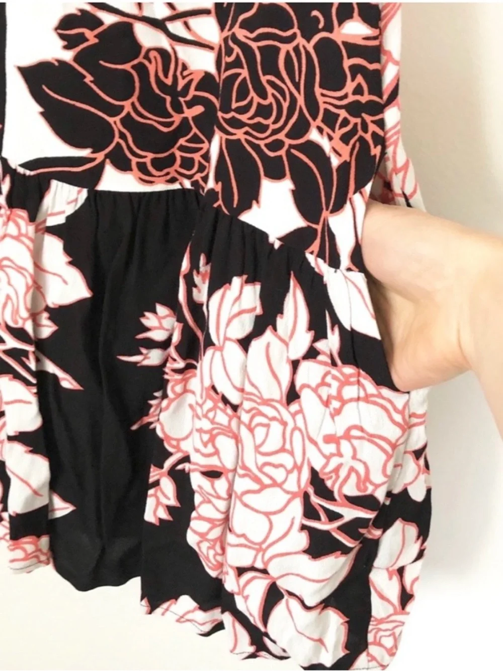 NWOT Mauve Classy Fun Floral Drop Waist Dress with Pleated Skirt, Pockets